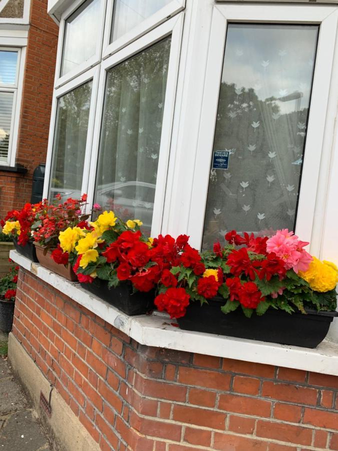 38 Whitehall Road Harrow on the Hill Exterior foto